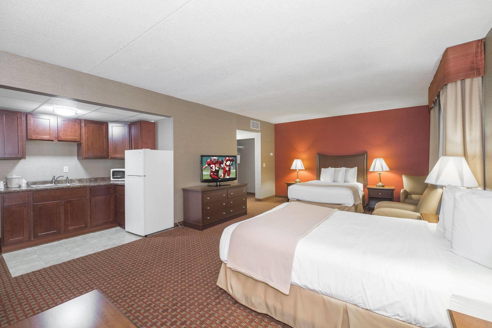 Quality Inn & Suites Owego Esterno foto