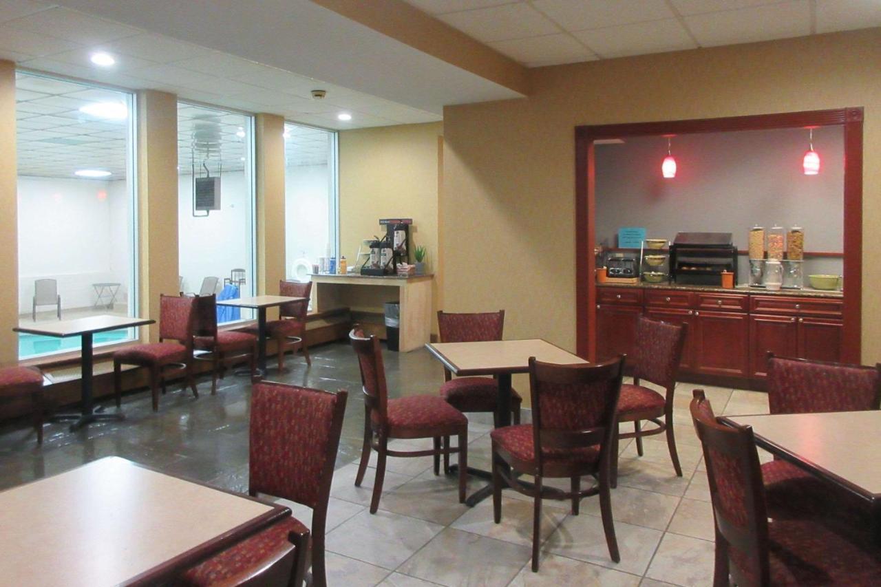 Quality Inn & Suites Owego Esterno foto