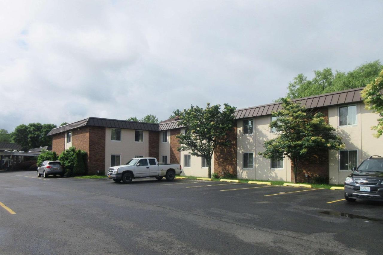 Quality Inn & Suites Owego Esterno foto